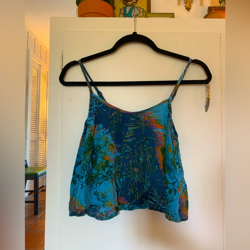 Vintage lightweight gauzy rainbow tank🌈